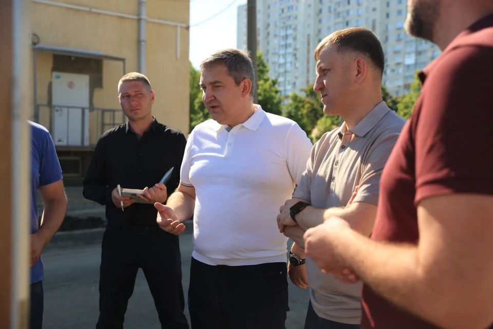 Первый этап реконструкции улицы им. Есенина в Краснодаре завершат в этом году Первый этап реконструкции улицы им. Есенина в Краснодаре завершат в этом году