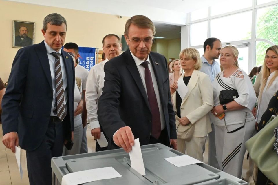 В Сочи состоялась 41 конференция местного отделения партии «Единая Россия» В Сочи состоялась 41 конференция местного отделения партии «Единая Россия»