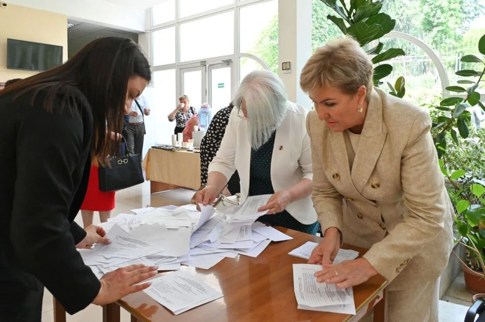 В Сочи состоялась 41 конференция местного отделения партии «Единая Россия» В Сочи состоялась 41 конференция местного отделения партии «Единая Россия»
