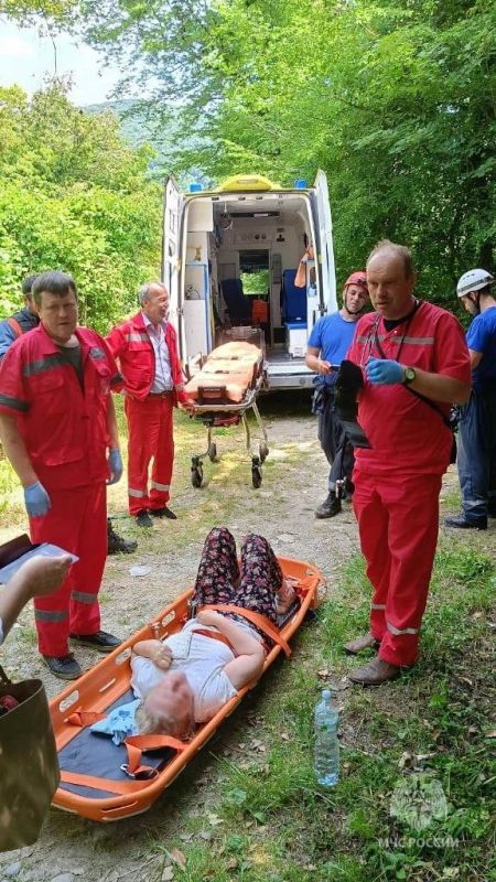 Пенсионерка оступилась и упала в Крабовом ущелье