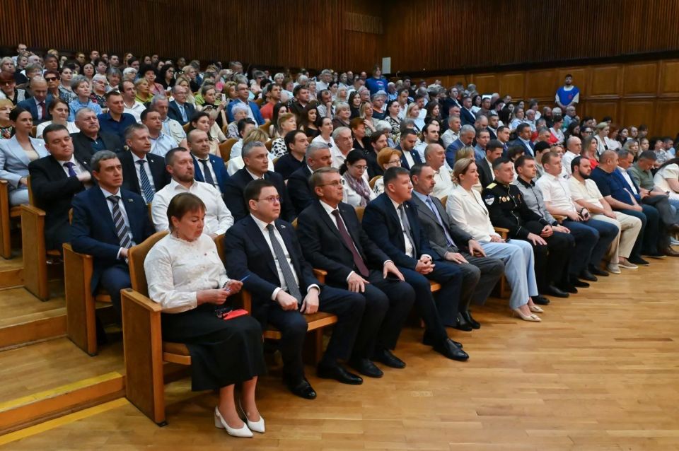 В Сочи состоялась 41 конференция местного отделения партии «Единая Россия» В Сочи состоялась 41 конференция местного отделения партии «Единая Россия»