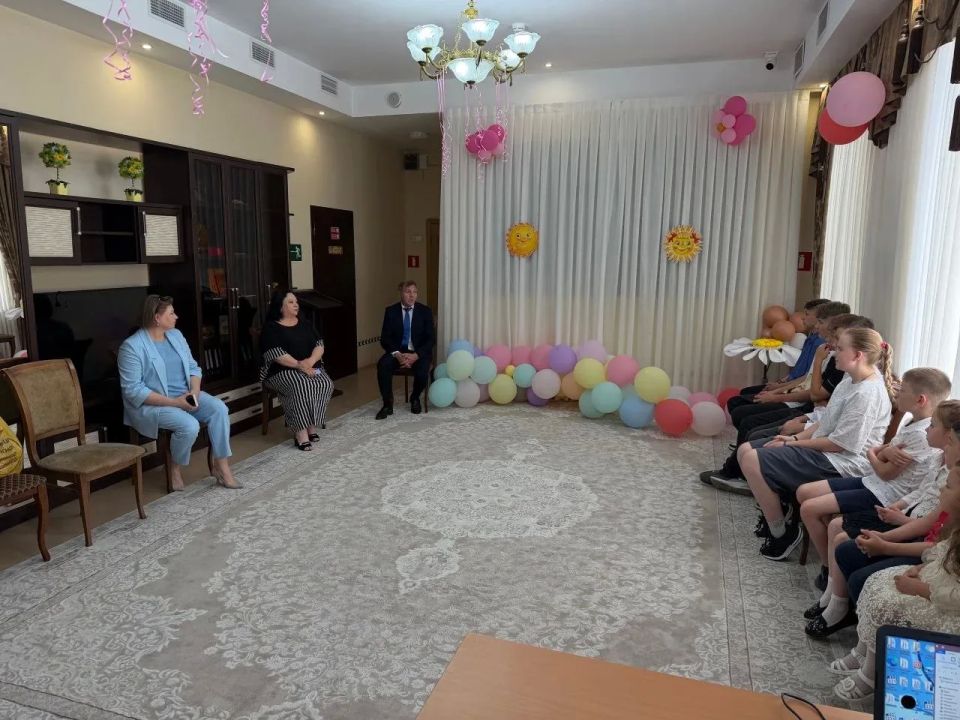 В Динском социально-реабилитационном центре для несовершеннолетних «Островок» прошёл праздник в честь Дня социального работника В Динском социально-реабилитационном центре для несовершеннолетних «Островок» прошёл праздник в честь Дня социального работника