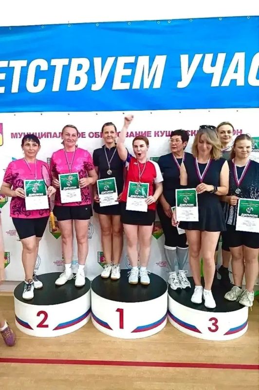 Спортсмены из Ейска и ст. Должанской привезли домой 14 медалей, из которых 4 - золотые Спортсмены из Ейска и ст. Должанской привезли домой 14 медалей, из которых 4 - золотые