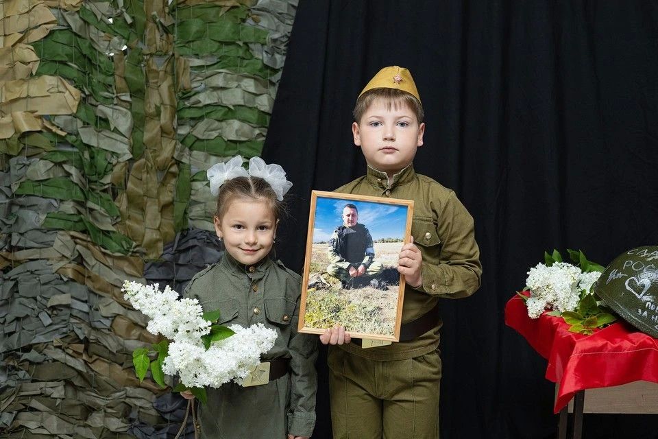 Жёны участников СВО организовали фотовыставку «Дети героев» Жёны участников СВО организовали фотовыставку «Дети героев»
