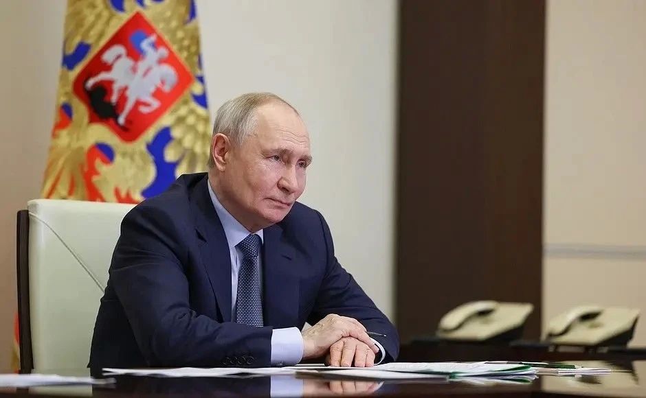 Владимир Путин по видеосвязи запустил два новых детских центра на Кубани Владимир Путин по видеосвязи запустил два новых детских центра на Кубани