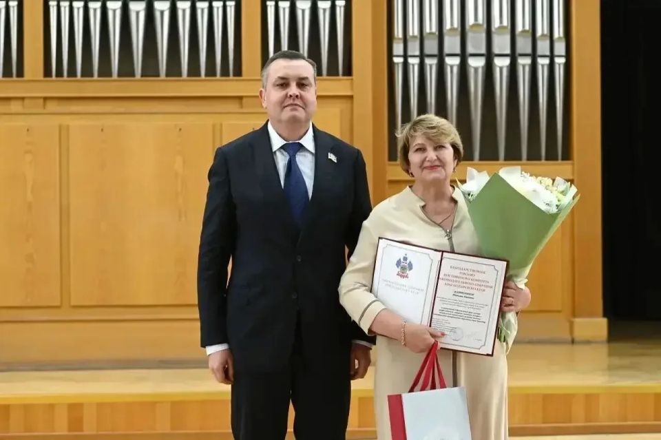 В муниципальном концертном зале прошло торжественное мероприятие, посвящённое 90-летию со дня образования Западного внутригородского округа Краснодара В муниципальном концертном зале прошло торжественное мероприятие, посвящённое 90-летию со дня образования Западного внутригородского округа Краснодара