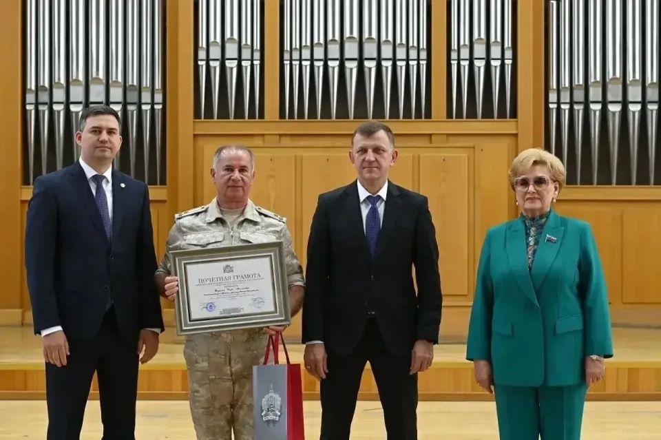 В муниципальном концертном зале прошло торжественное мероприятие, посвящённое 90-летию со дня образования Западного внутригородского округа Краснодара В муниципальном концертном зале прошло торжественное мероприятие, посвящённое 90-летию со дня образования Западного внутригородского округа Краснодара