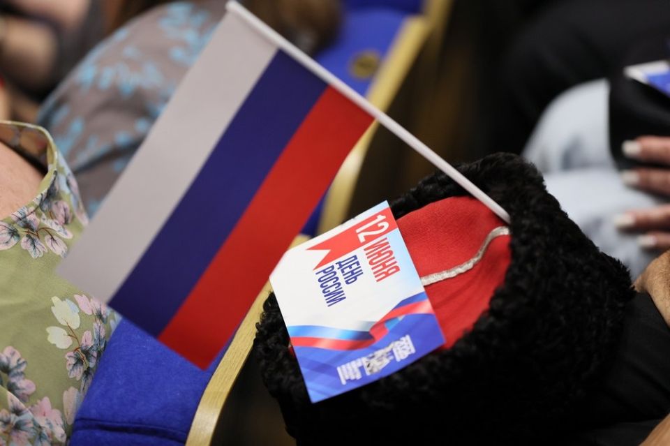 Вениамин Кондратьев вручил награды выдающимся жителям Кубани Вениамин Кондратьев вручил награды выдающимся жителям Кубани