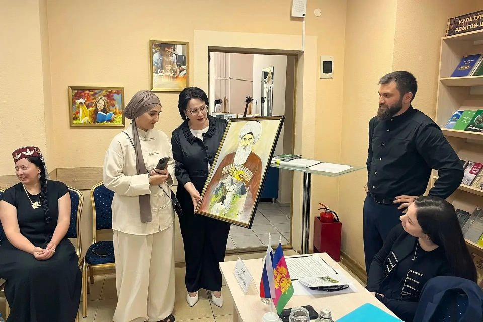 В Сочи прошла конференция по вопросу сохранения нематериального этнокультурного достояния малочисленных народов В Сочи прошла конференция по вопросу сохранения нематериального этнокультурного достояния малочисленных народов