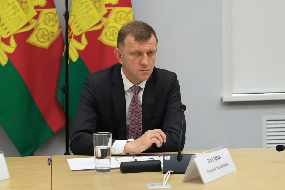 В Краснодаре по краевой программе ведут работы на шести объектах протяженностью 13 км В Краснодаре по краевой программе ведут работы на шести объектах протяженностью 13 км