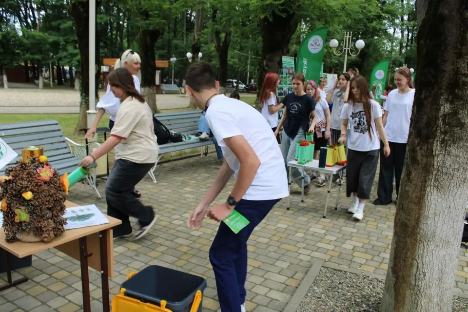 В Апшеронске прошли два крупных экологических мероприятия для школьников Кубани В Апшеронске прошли два крупных экологических мероприятия для школьников Кубани