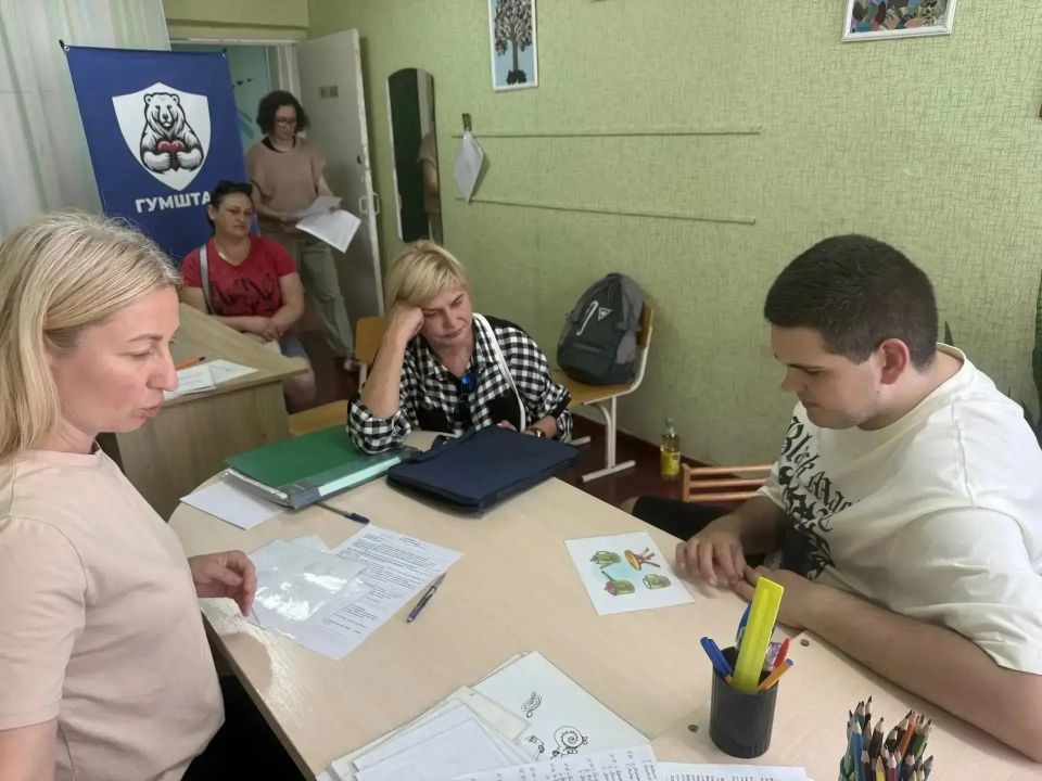 Сочинские врачи и нейропсихологи продолжают гуманитарную миссию в Запорожской области Сочинские врачи и нейропсихологи продолжают гуманитарную миссию в Запорожской области