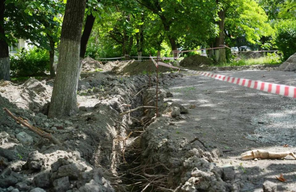 В Новороссийске благоустраивают сквер Медицинских работников В Новороссийске благоустраивают сквер Медицинских работников