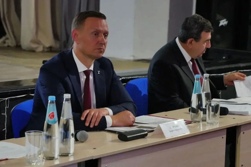 Андрей Кравченко принял участие в работе расширенного координационного совета и ответил на вопросы жителей Южного района и села Мысхако Андрей Кравченко принял участие в работе расширенного координационного совета и ответил на вопросы жителей Южного района и села Мысхако