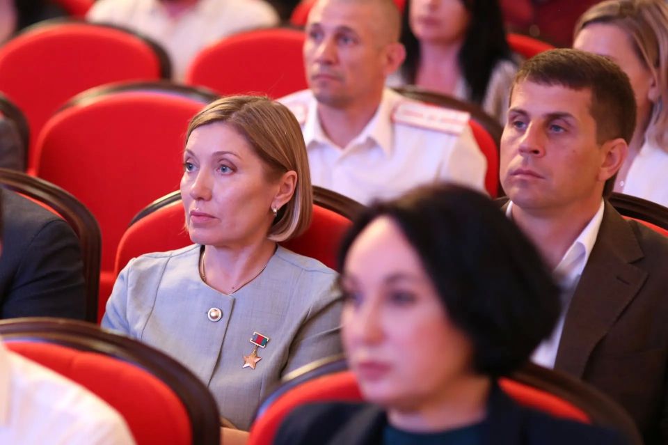 Председатель ЗСК провел рабочую встречу с активом Анапы Председатель ЗСК провел рабочую встречу с активом Анапы