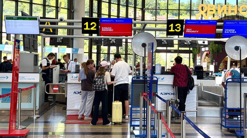 Аэропорт Сочи работает в штатном режиме