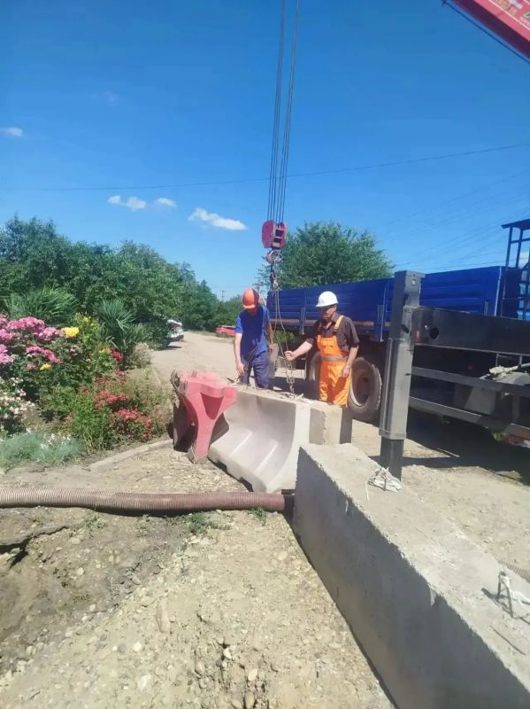 СПЕЦИАЛИСТЫ РОСВОДОКАНАЛА ПОСТРОИЛИ НОВУЮ ВОДОПРОВОДНУЮ КАМЕРУ В МИКРОРАЙОНЕ ЧЕРЕМУШКИ