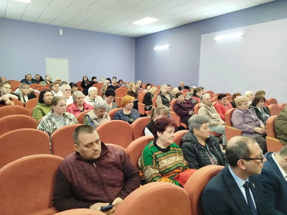 ВСТРЕЧА ГЛАВЫ АРМАВИРА И ДЕПУТАТОВ АРМАВИРСКОЙ ГОРОДСКОЙ ДУМЫ С ЖИТЕЛЯМИ ГОРОДА