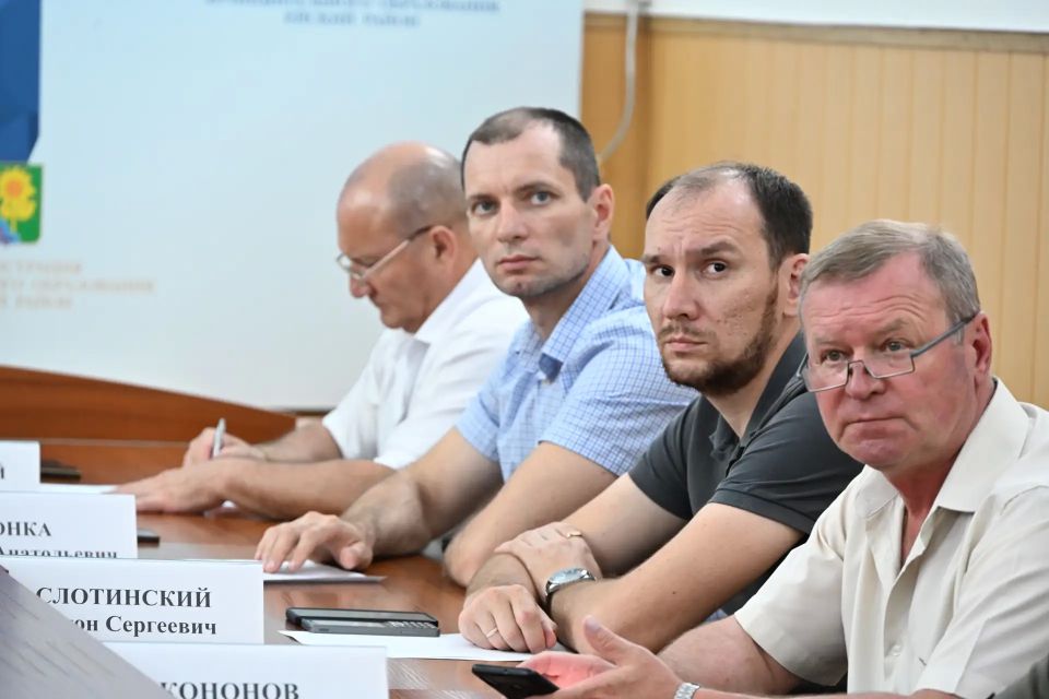 Глава Ейского района Роман Бублик принял участие в расширенном заседании антинаркотической комиссии Краснодарского края Глава Ейского района Роман Бублик принял участие в расширенном заседании антинаркотической комиссии Краснодарского края