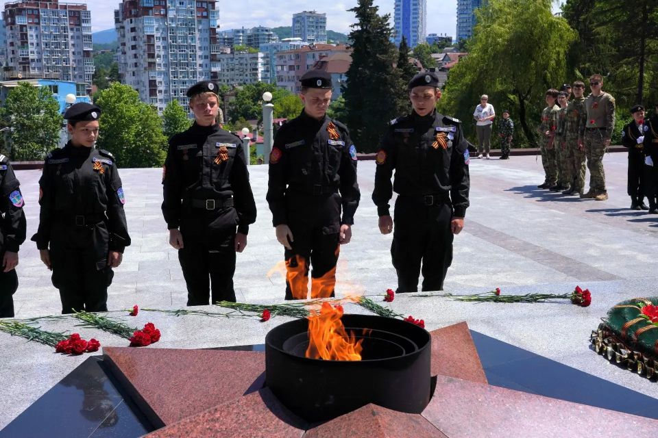 Сочи передал «Эстафету памяти» Туапсе в рамках краевой акции ко Дню памяти и скорби Сочи передал «Эстафету памяти» Туапсе в рамках краевой акции ко Дню памяти и скорби