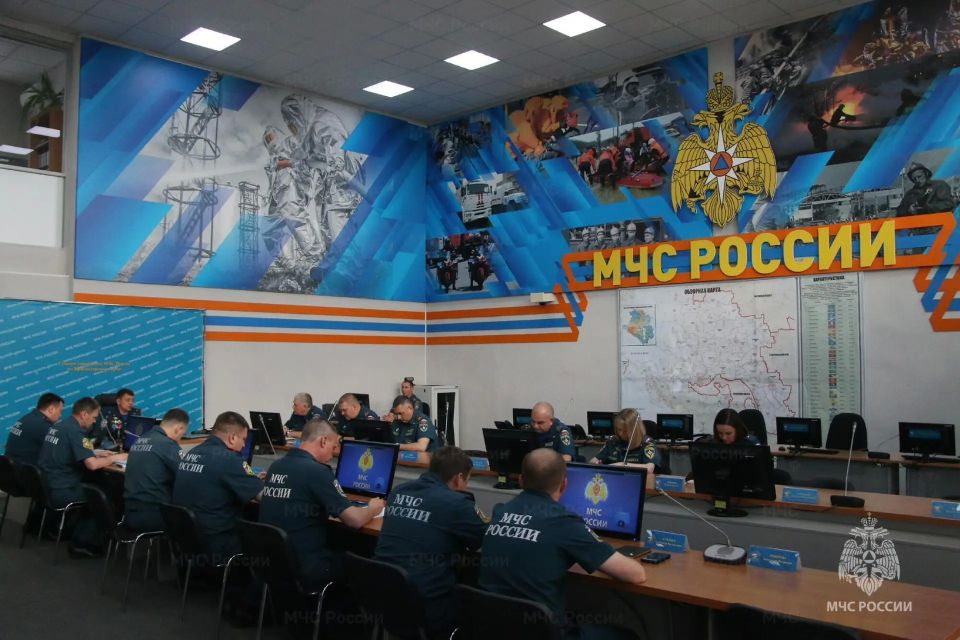 Алексей Клушин принял участие в заседании Совета руководителей терорганов МЧС России в ЮФО Алексей Клушин принял участие в заседании Совета руководителей терорганов МЧС России в ЮФО