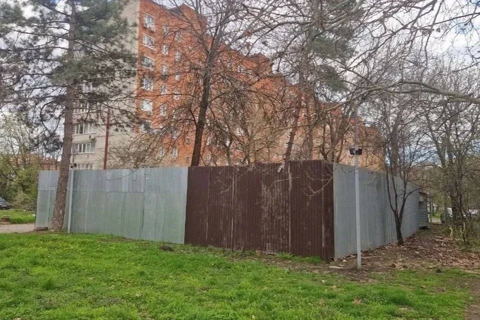 В Краснодаре благоустроят сквер вокруг знаменитой «летающей тарелки»