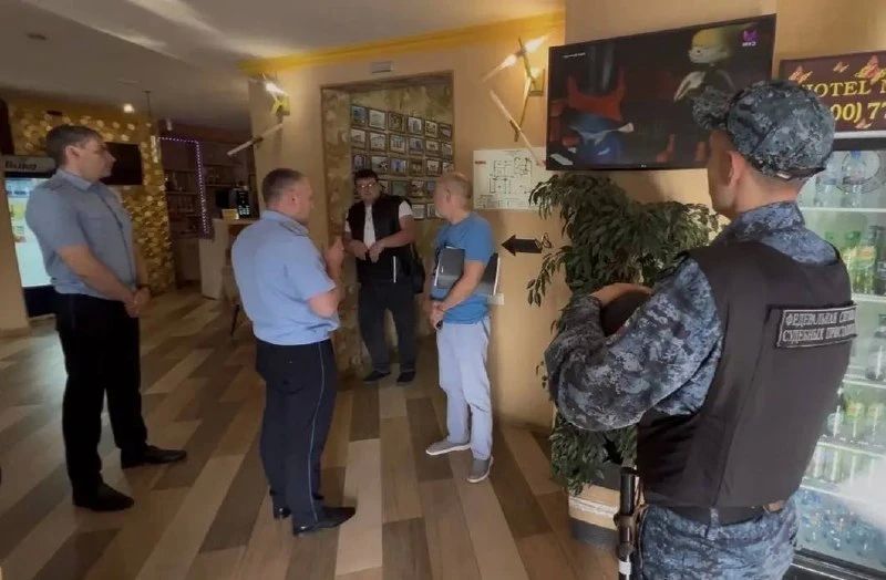 Судебные приставы нагрянули в гостиницы сети «Мартон»: работа отелей приостановлена Судебные приставы нагрянули в гостиницы сети «Мартон»: работа отелей приостановлена