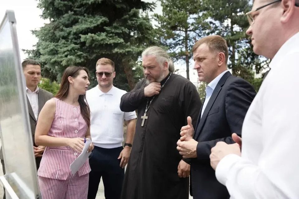 В Тургеневском сквере Краснодара посадят более 50 деревьев, сделают освещение и видеонаблюдение В Тургеневском сквере Краснодара посадят более 50 деревьев, сделают освещение и видеонаблюдение