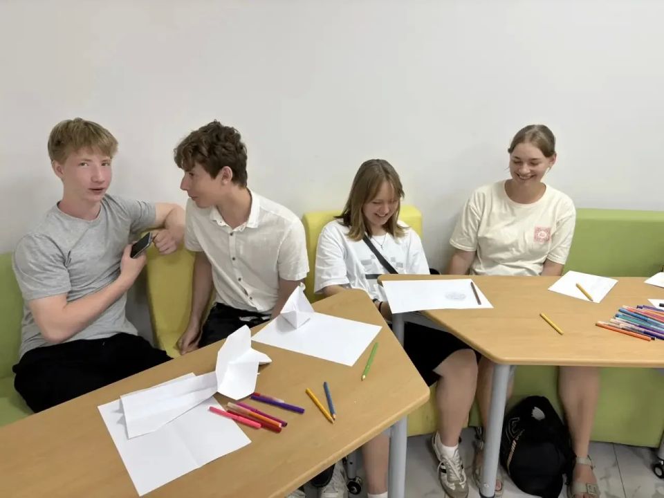 В Центре «Моя семья» провели первую встречу с подростками в рамках проекта «Меди-лагерь» В Центре «Моя семья» провели первую встречу с подростками в рамках проекта «Меди-лагерь»