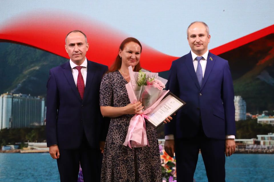 Их руки помнят тысячи пациентов Их руки помнят тысячи пациентов