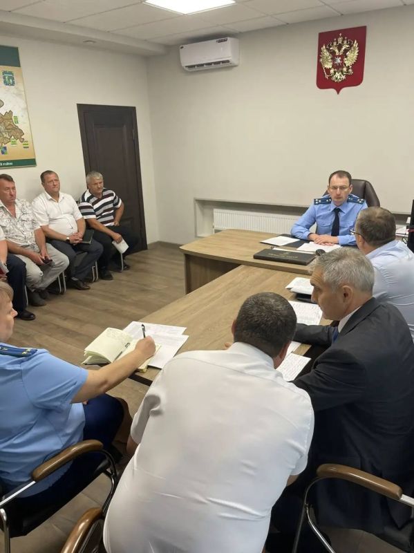 В прокуратуре Курганинского района проведено совещание по вопросу подготовки к осенне-зимнему периоду