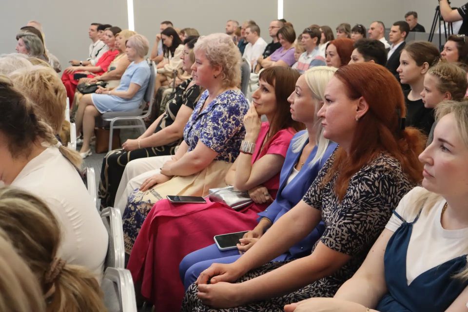 Алексей Богодистов: Накануне Дня медицинского работника чествовали тех, кто каждый день стоит на страже здоровья геленджичан Алексей Богодистов: Накануне Дня медицинского работника чествовали тех, кто каждый день стоит на страже здоровья геленджичан
