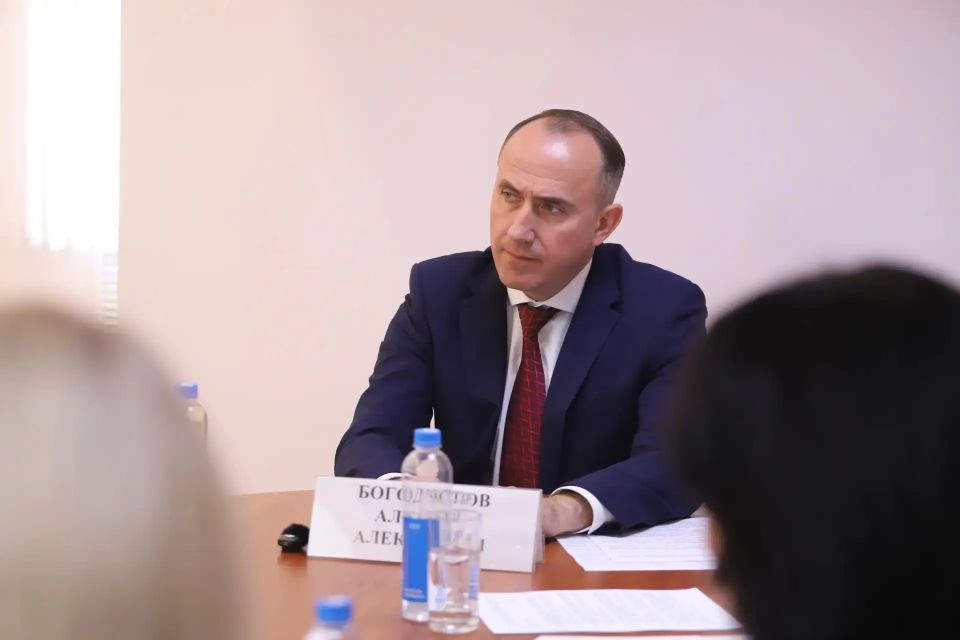 Алексей Богодистов: Всех соискателей на вакантные должности в администрации курорта рассматриваем комиссионно Алексей Богодистов: Всех соискателей на вакантные должности в администрации курорта рассматриваем комиссионно