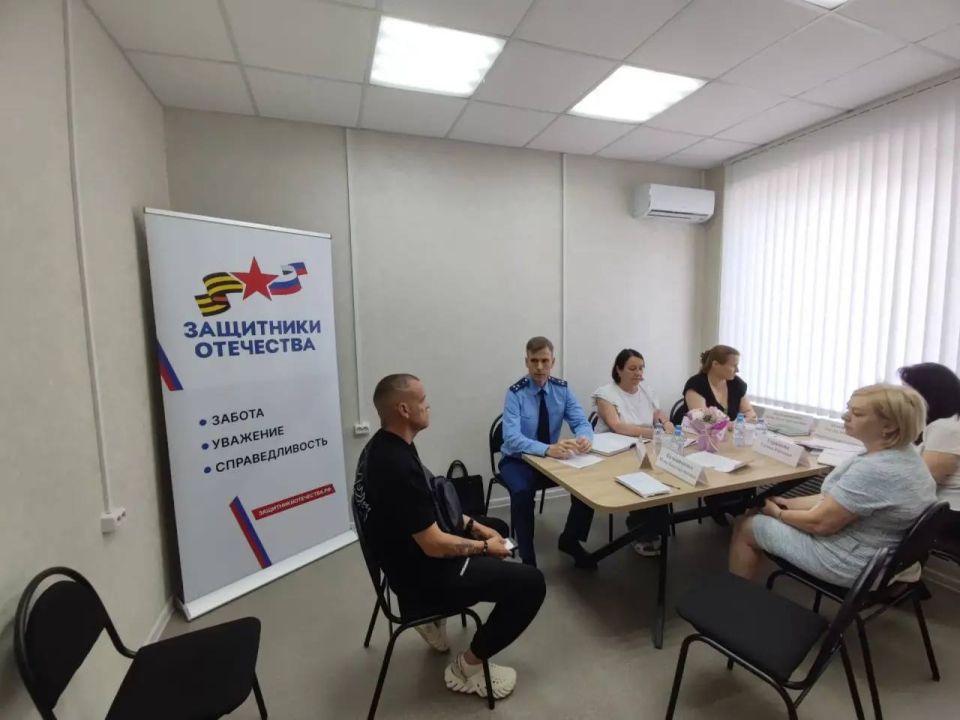 Руководством прокуратуры Брюховецкого района осуществлен личный прием граждан – участников СВО и членов их семей