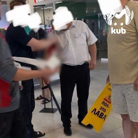 Нападение на посетителей в краснодарском ТЦ WestMall: что известно