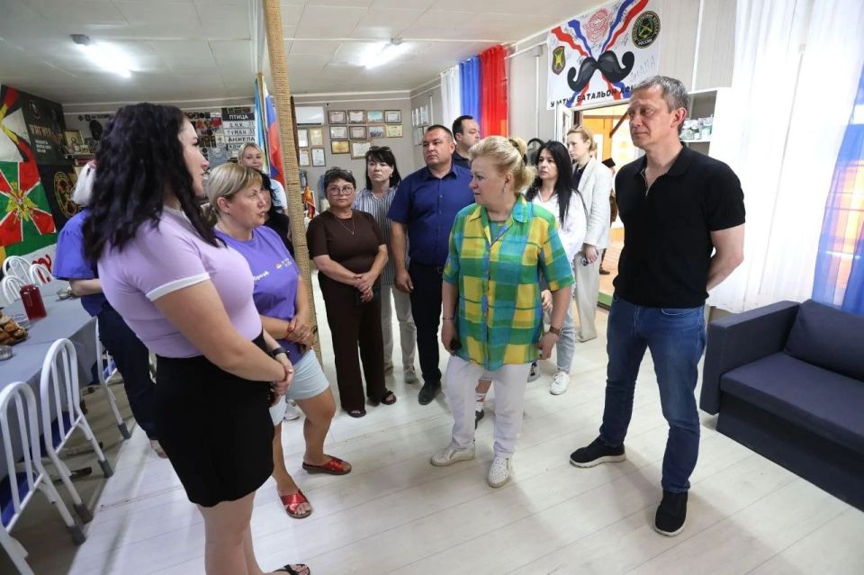 Светлана Маслова посетила Центр поддержки военнослужащих «Солдатский привал» Светлана Маслова посетила Центр поддержки военнослужащих «Солдатский привал»