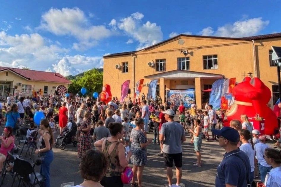 В Хостинском районе прошел городской проект «Социальный Сочи» В Хостинском районе прошел городской проект «Социальный Сочи»