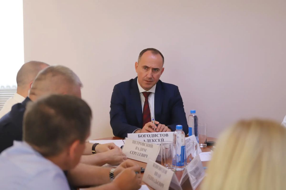 Алексей Богодистов: Усиливаем работу по освобождению дорог курорта от транспорта, припаркованного с нарушением Алексей Богодистов: Усиливаем работу по освобождению дорог курорта от транспорта, припаркованного с нарушением