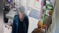 В Сочи задержан мужчина вставлявший в банкоматы денежные купюры с порочащими российскую армию надписями