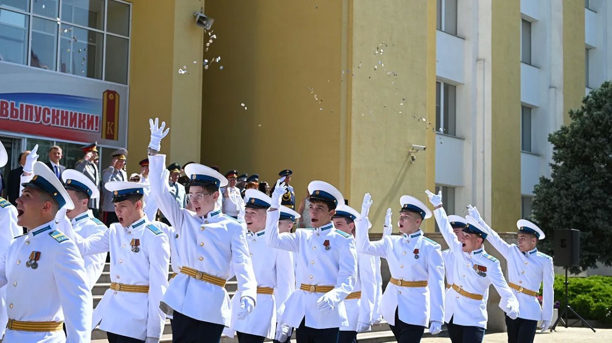 В Краснодарском президентском кадетском училище состоялось торжественное мероприятие, посвящённое юбилейному 10-му выпуску В Краснодарском президентском кадетском училище состоялось торжественное мероприятие, посвящённое юбилейному 10-му выпуску