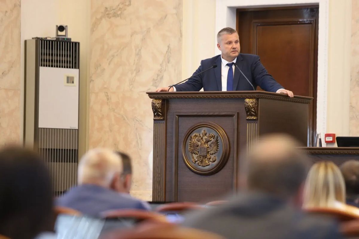 Вениамин Кондратьев поручил органам власти регулировать ситуацию с топливообеспечением в Краснодарском крае в ручном режиме Вениамин Кондратьев поручил органам власти регулировать ситуацию с топливообеспечением в Краснодарском крае в ручном режиме