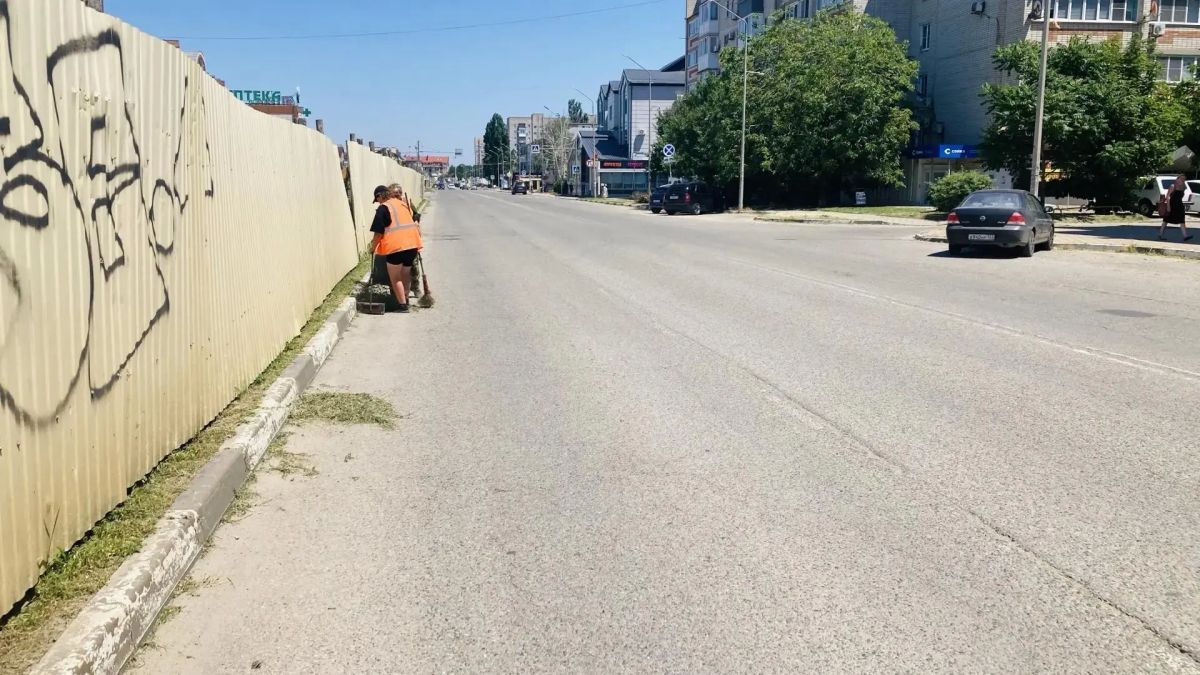 Хватит мусорить! Чистота в городе – в наших руках! Хватит мусорить! Чистота в городе – в наших руках!