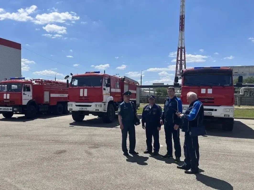 Начальник Главного управления МЧС России по Краснодарскому краю оценил готовность аварийно-спасательных подразделений на ООО «ЕвроХим-БМУ» Начальник Главного управления МЧС России по Краснодарскому краю оценил готовность аварийно-спасательных подразделений на ООО «ЕвроХим-БМУ»