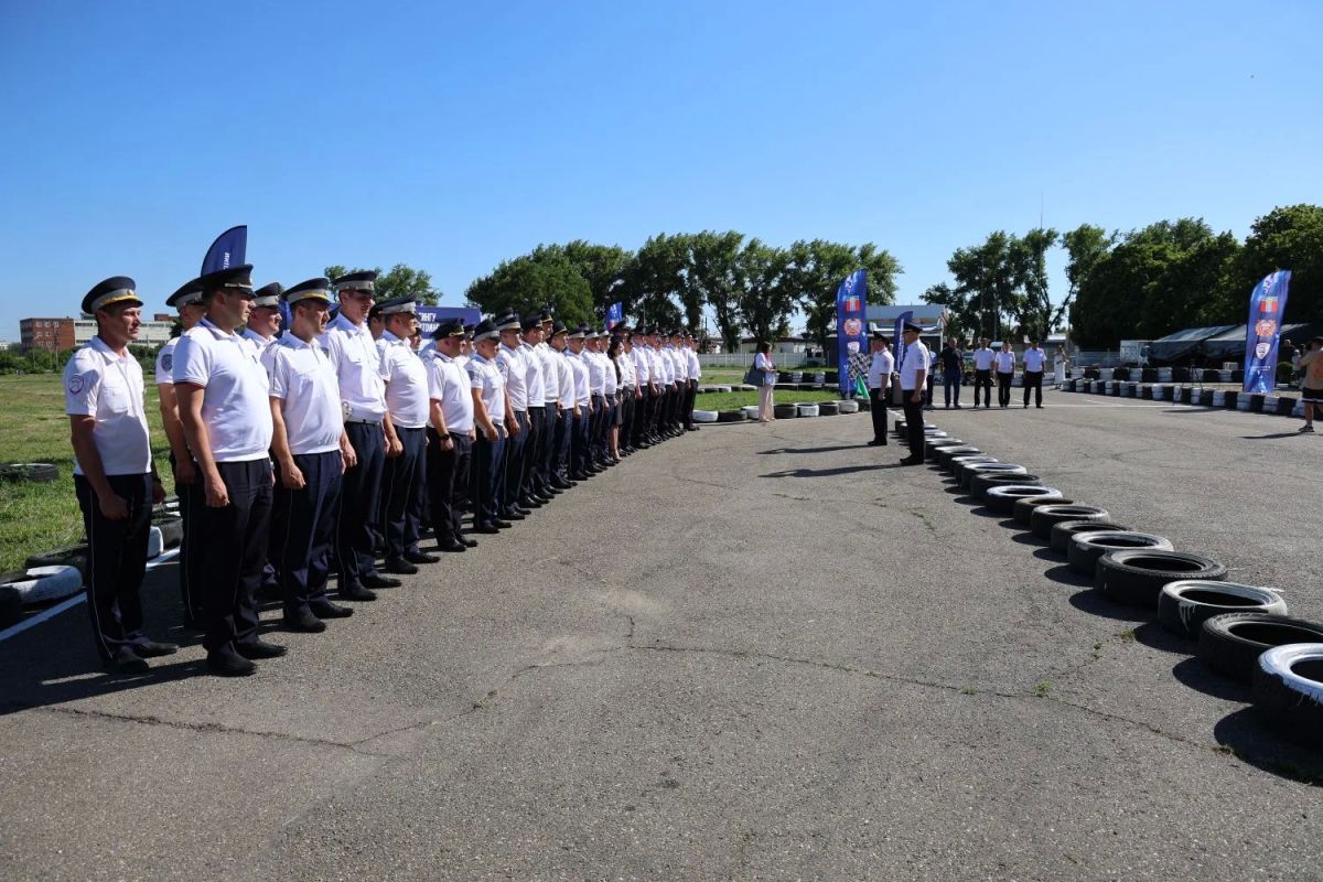 В АРМАВИРЕ ОТМЕТИЛИ 90-ЛЕТИЕ ГОСАВТОИНСПЕКЦИИ