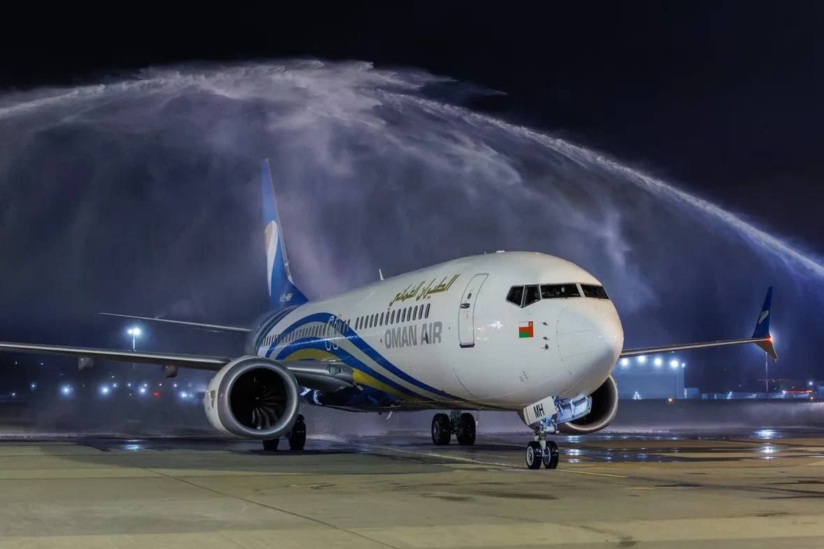 В аэропорту Сочи встретили первый регулярный рейс Oman Air из Маската В аэропорту Сочи встретили первый регулярный рейс Oman Air из Маската