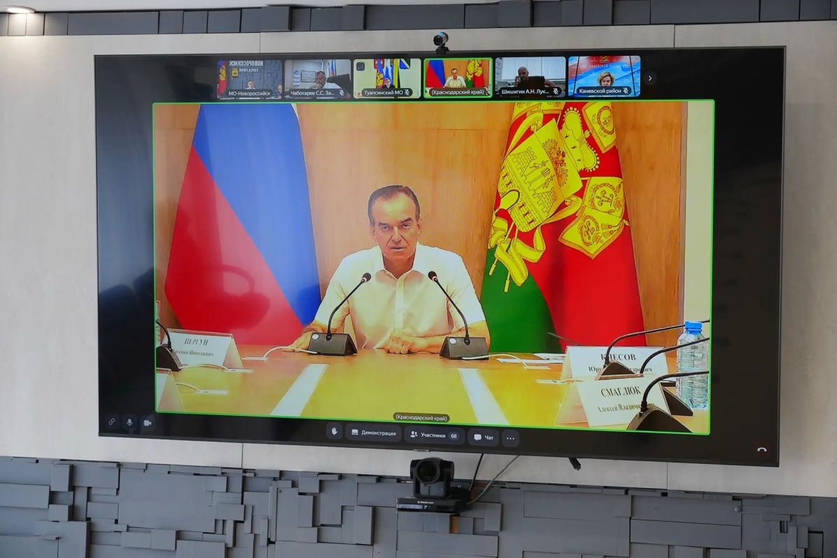 Андрей Кравченко: Ситуацию с топливом в крае обсудили на оперативном штабе под председательством Губернатора Кубани Вениамина Ивановича Кондратьева Андрей Кравченко: Ситуацию с топливом в крае обсудили на оперативном штабе под председательством Губернатора Кубани Вениамина Ивановича Кондратьева