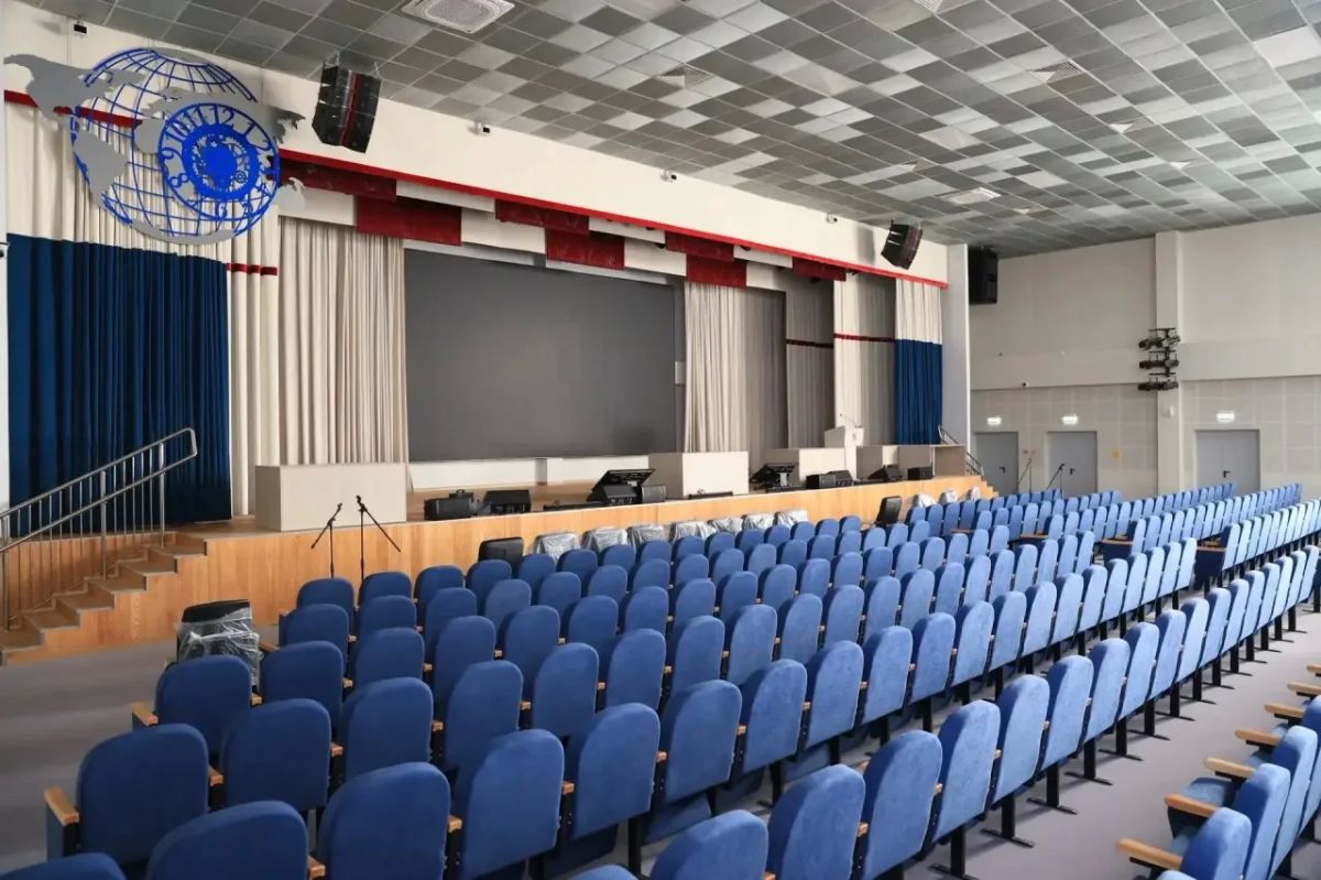 Новая школа в Берёзовом откроется 1 сентября для 1550 учеников Новая школа в Берёзовом откроется 1 сентября для 1550 учеников