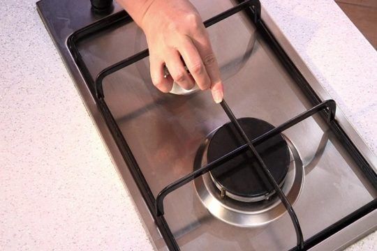 Как эффективно очистить решётку газовой плиты