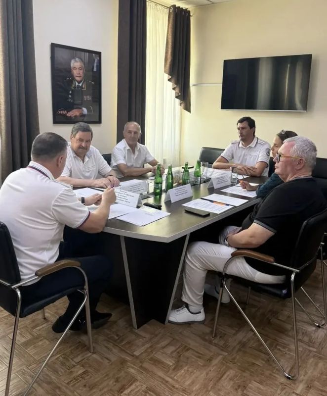В Новороссийском ЛО МВД России на транспорте состоялось заседание Общественного совета нового состава В Новороссийском ЛО МВД России на транспорте состоялось заседание Общественного совета нового состава
