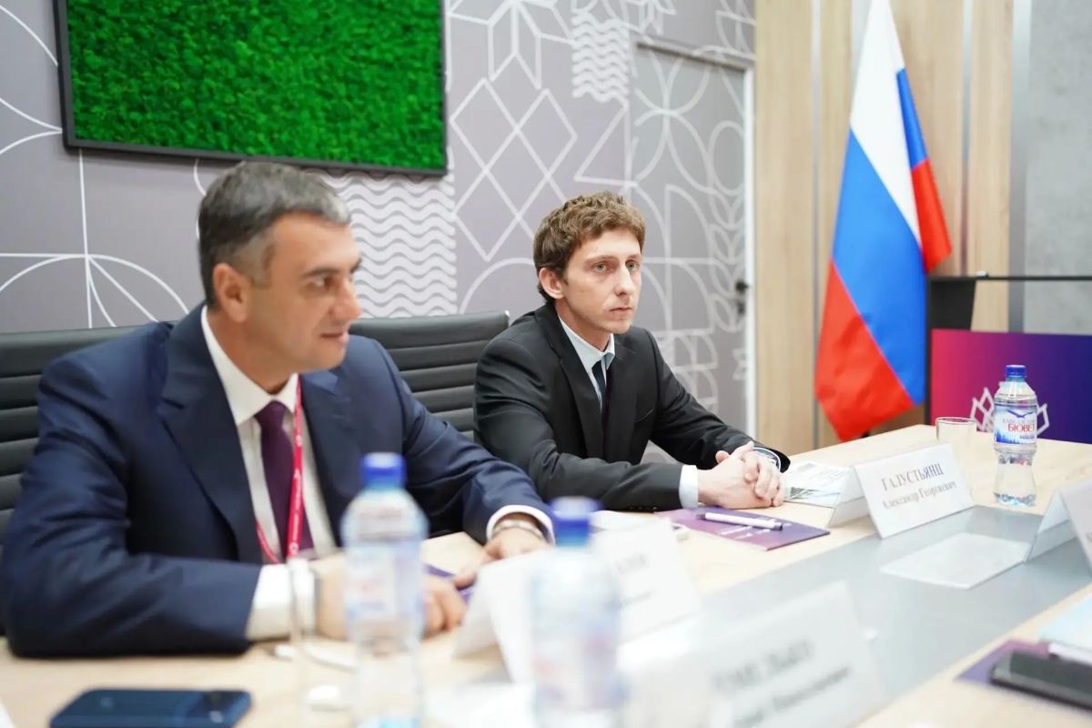 На Кубани построят два завода: по выпуску светопрозрачных алюминиевых конструкций и по обработке стекла На Кубани построят два завода: по выпуску светопрозрачных алюминиевых конструкций и по обработке стекла